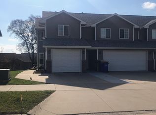 537 E Goldfinch Dr, Tiffin, IA 52340