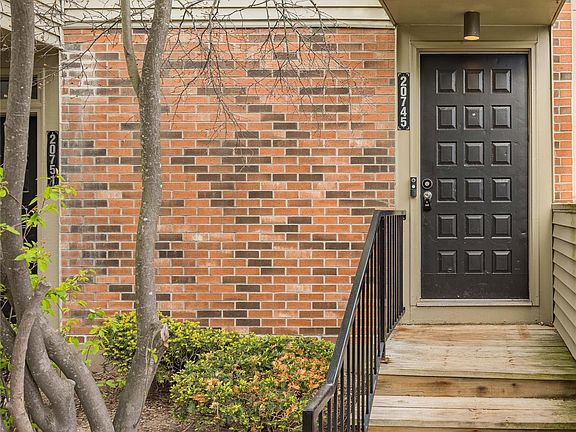 4th image of 20745 Indian Creek Dr