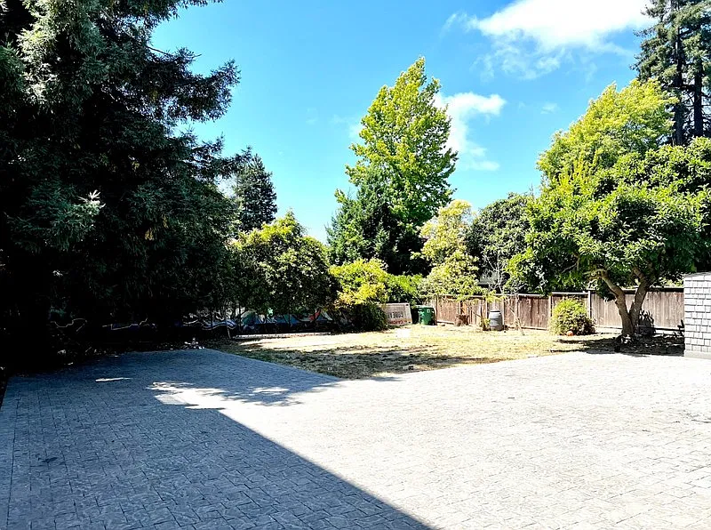 Warring House — Photo 4