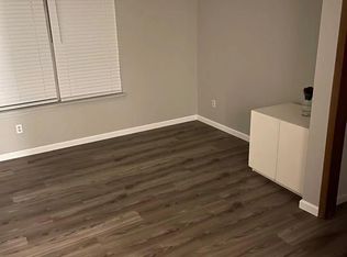 927 Emery Rd APT B104, Lawrence, KS 66044