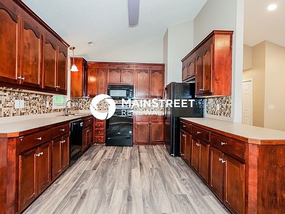 5th image of 103 Bennington Dr