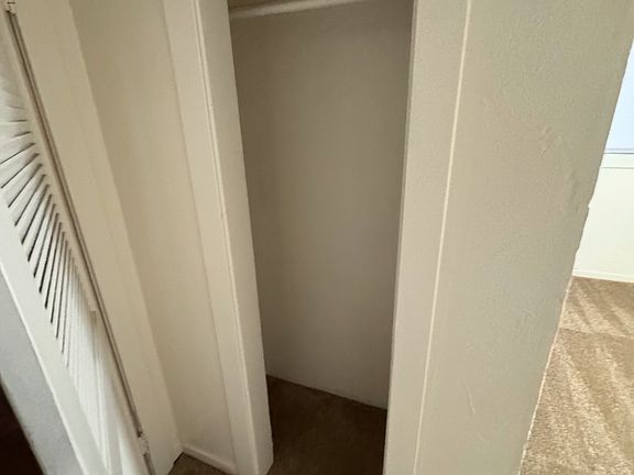 3rd image of 528 W Worth St
