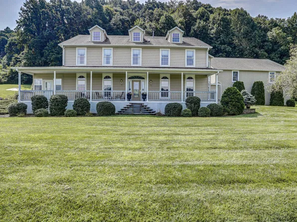 5148 Dishner Valley Rd, Bristol, VA 24202