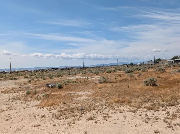 Elberta St, Rosamond, CA 93560