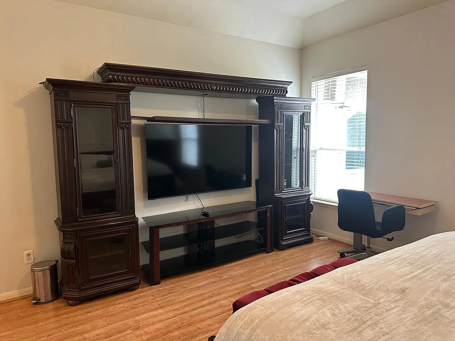 4 bed, 2.5 bath, 3414 sqft, $2,274 — Photo 4