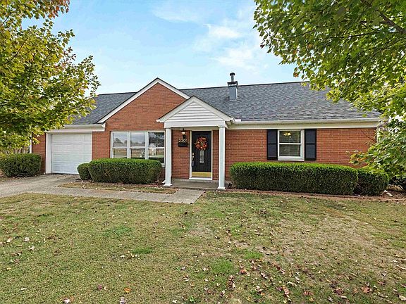 3rd image of 2301 Whirlaway Dr