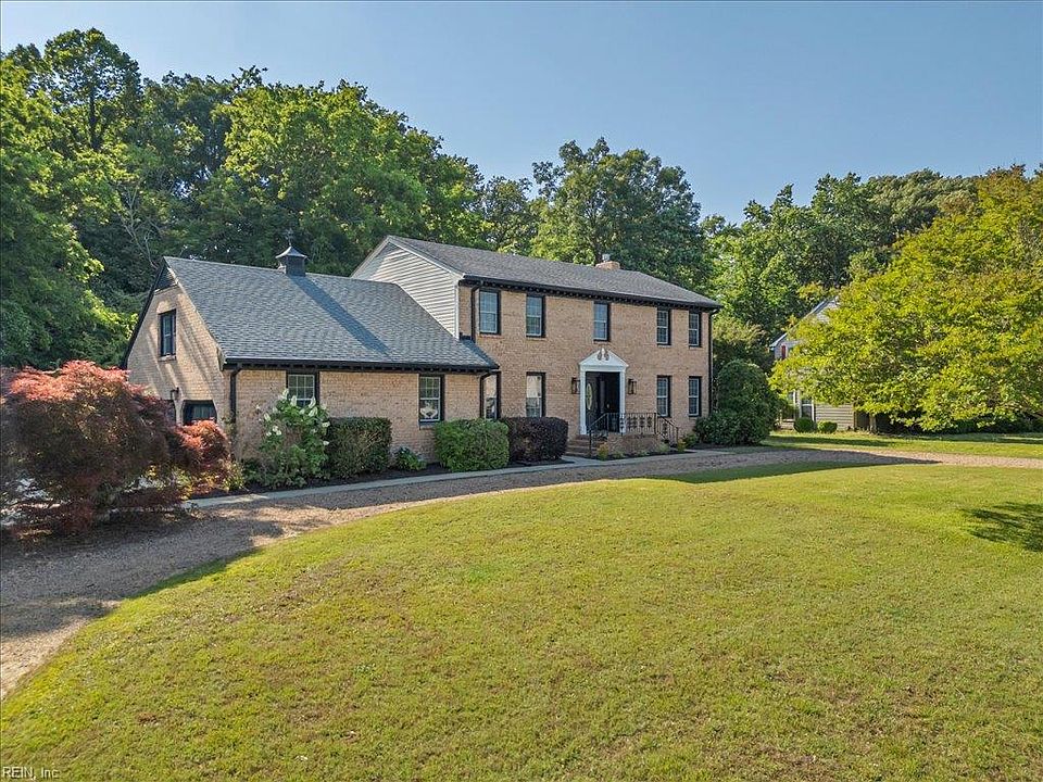 1st image of 8957 River Cres