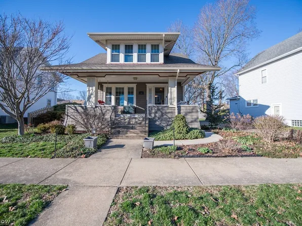 329 Park Ave NW, New Philadelphia, OH 44663