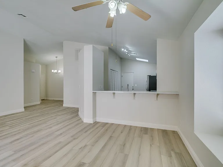 8664 Buttercreek Way — Photo 19