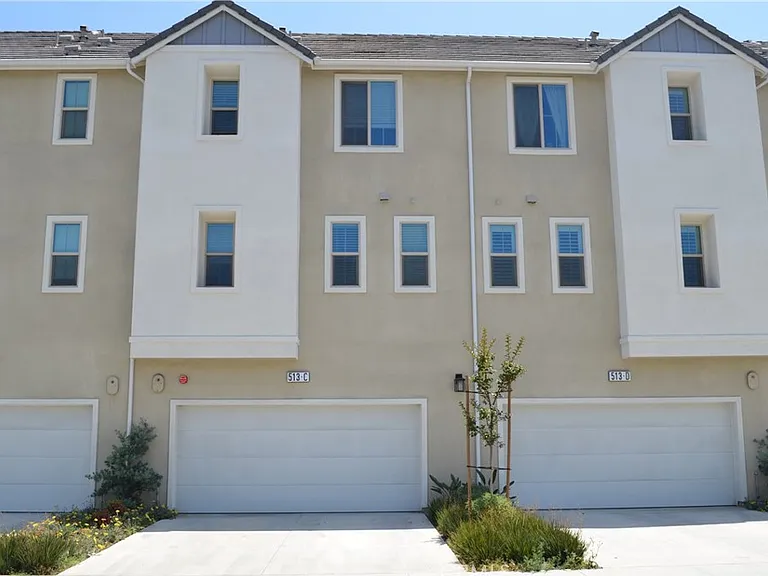 513 Tamarind Way — Photo 3