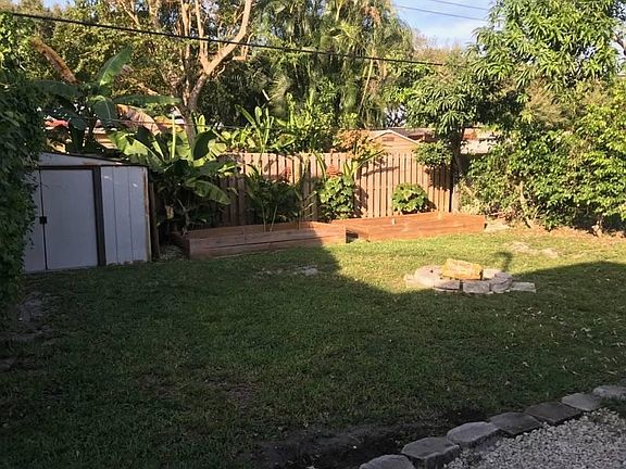 5th image of 9451 SW 52nd Ct