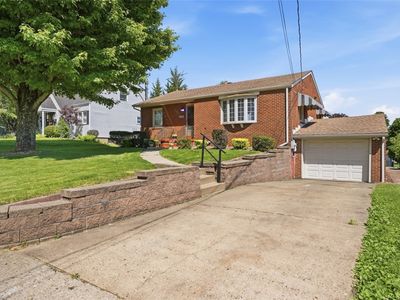 205 Nebraska Dr, Lower Burrell, PA, 15068