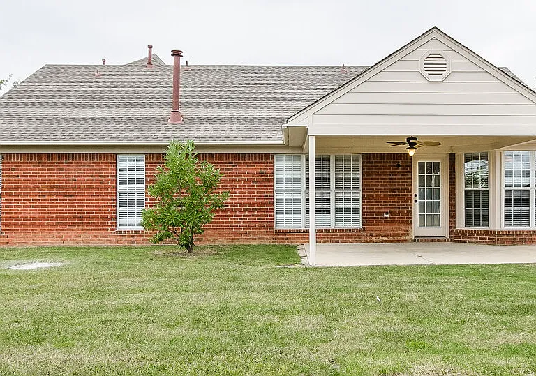 2717 Baird Dr — Photo 17