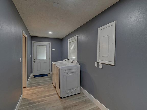 5th image of 475 Hamilton Rd