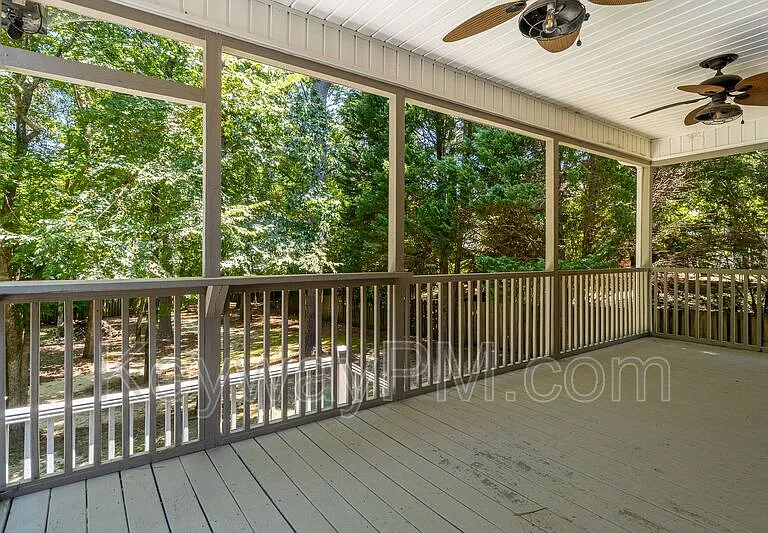 1091 Conn Dr — Photo 28