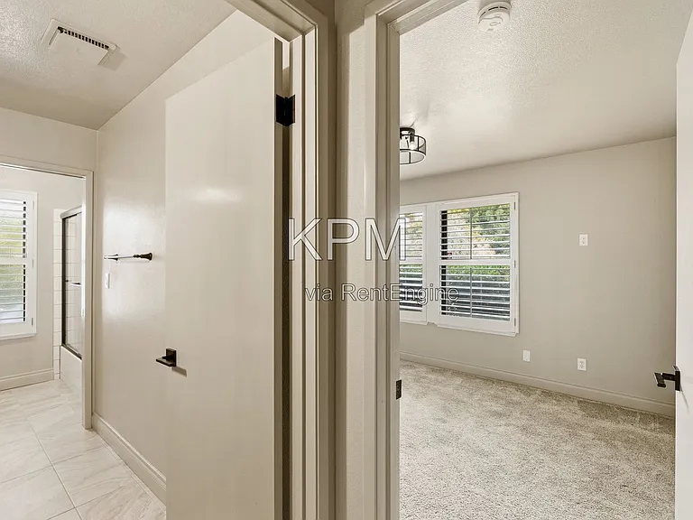 3342 Cove Cir — Photo 23