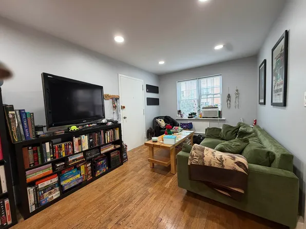 233 Skillman Avenue image 1 of 18