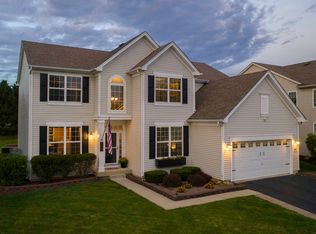 340 Jackson Ct, Gilberts, IL 60136