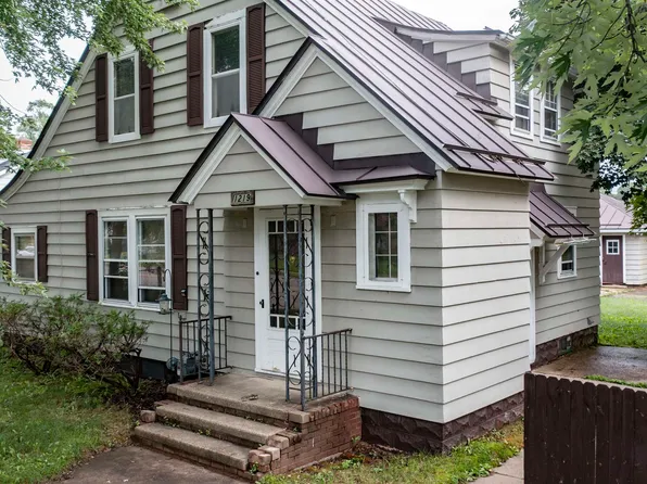 1219 Royalton St, Waupaca, WI 54981