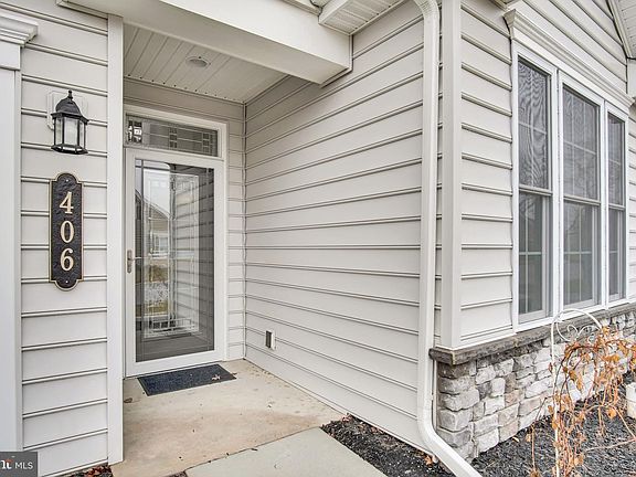 3rd image of 406 General Dr