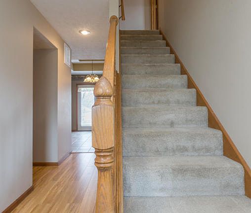 4th image of 530 N Lynette Ave