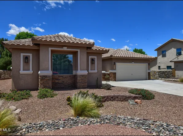 5629 Valley Oak Dr, El Paso, TX 79932