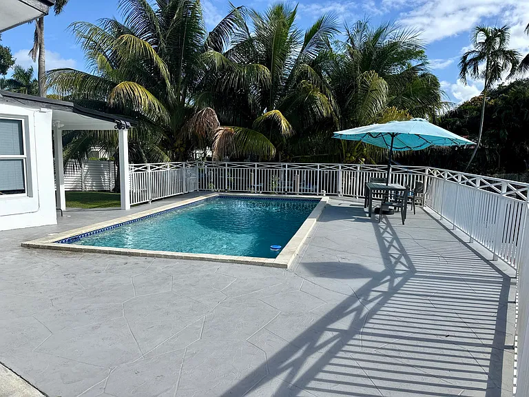 4540 SW 28th Ter — Photo 51