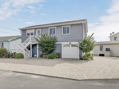 1096 Walter Blvd, Manahawkin, NJ, 08050