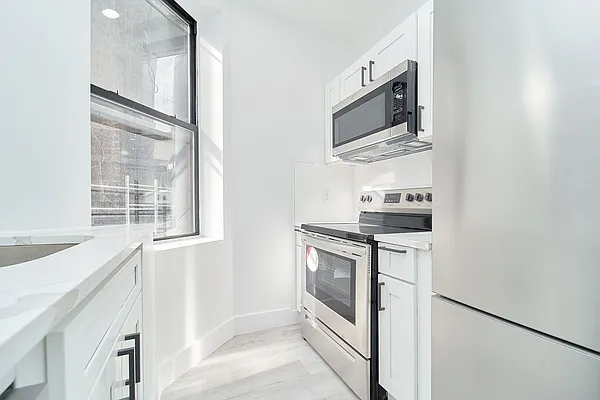 Rented by Triplemint | media 10