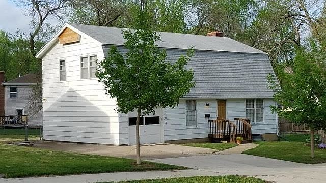 1st image of 9708 W 91st St