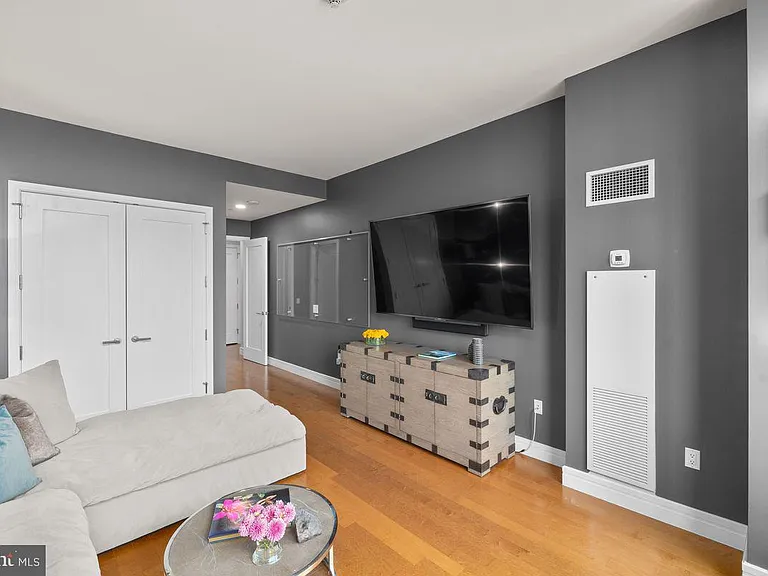 1414 S Penn Sq #25CDE — Photo 41