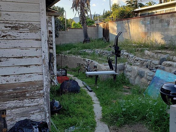 5th image of 249 W Las Flores Dr