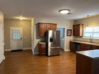 3 bed, 1548 sqft, $2,000 — Photo 4