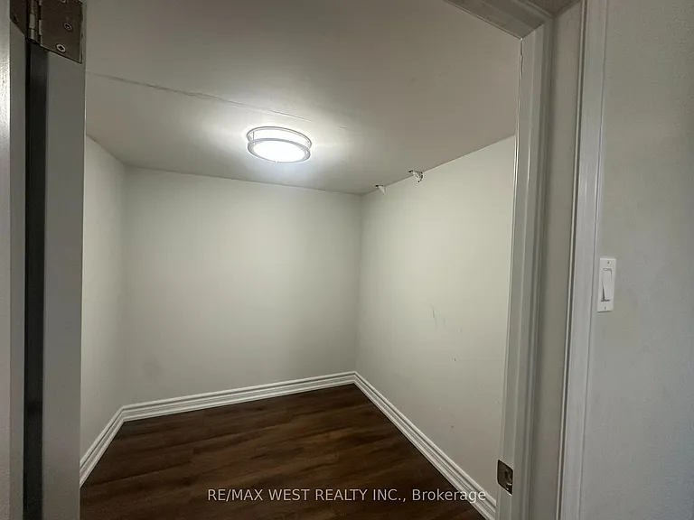 12 Rockbank Rd #BASEMENT — Photo 3