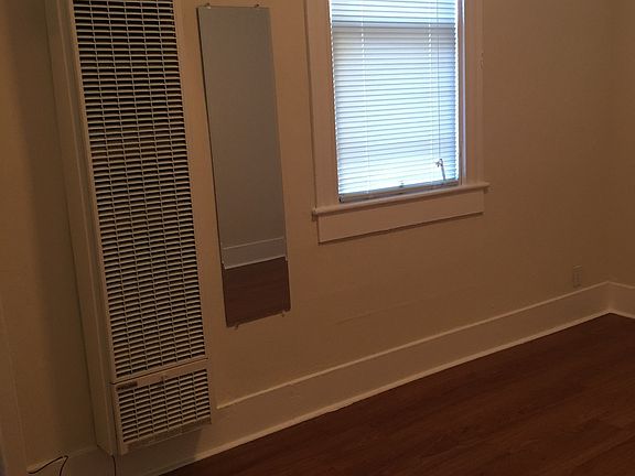 Bedroom 1/Living room