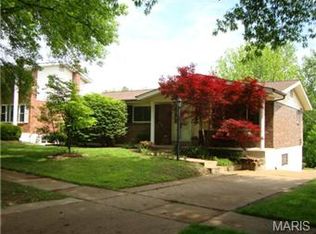 8908 Chasebury Ter, Saint Louis, MO
