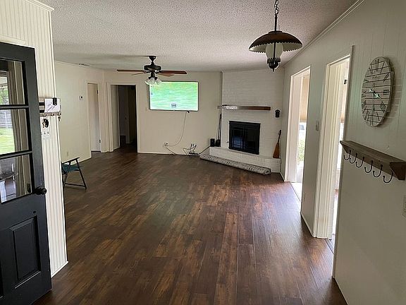 5th image of 20 Cherrywood Cir