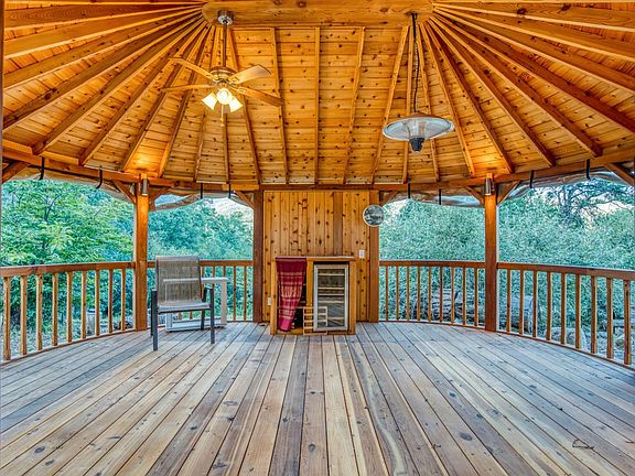 4th image of 43547 Whispering Pines Dr