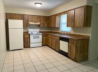 4851 16th St, Zephyrhills, FL 33542