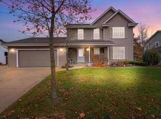 226 Beatrice Dr, Hartford, WI 53027