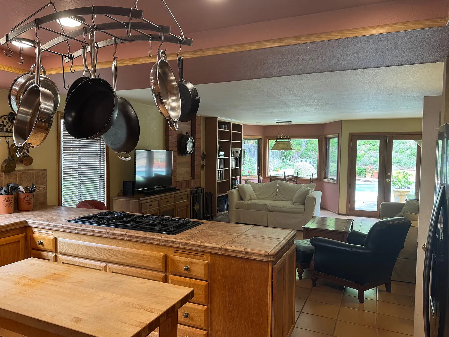 4576 Sherlock Ct — Photo 4