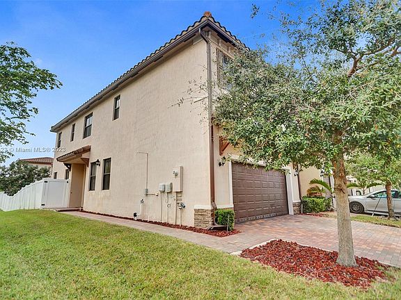 4th image of 4616 NW 59th St #0