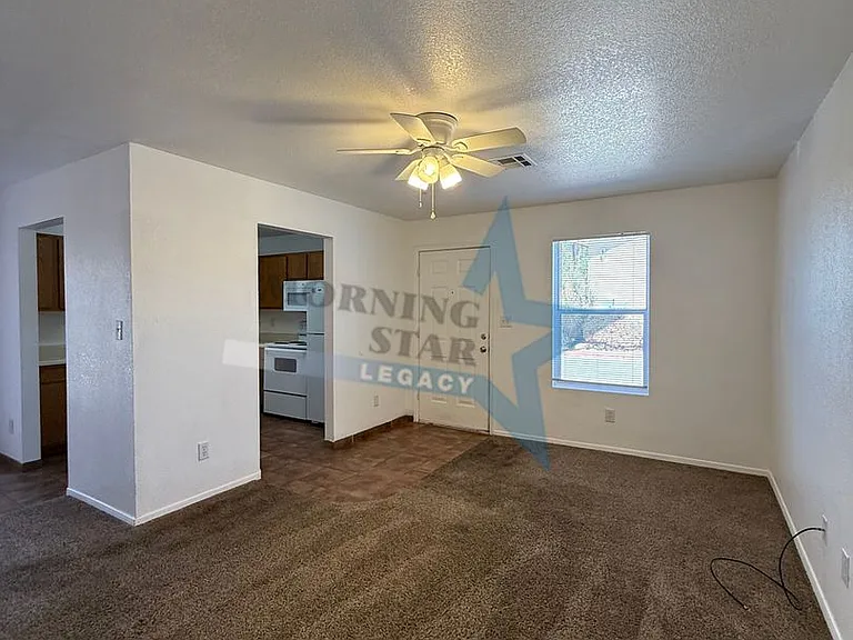 Spacious 2 bedroom floor plans! — Photo 5