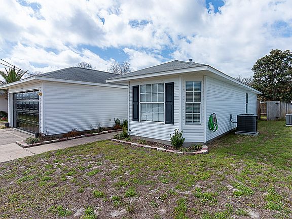 5th image of 46 Stowe Rd