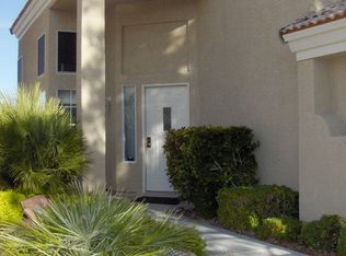 9568 World Cup Dr, Las Vegas, NV 89117