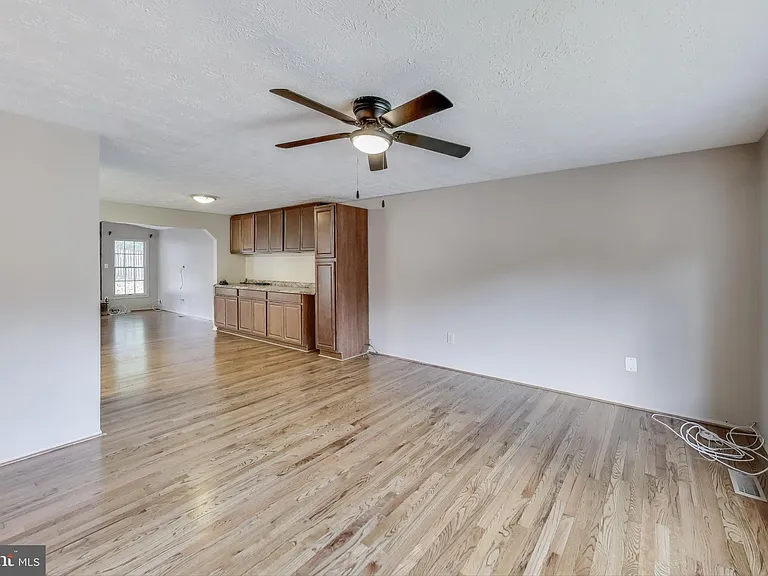 9217 Briarchip St — Photo 7