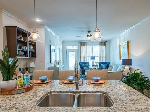 Waterstone Apartments