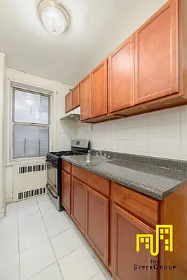 Rented by The Syper Group | media 9