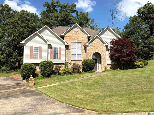 9777 Deerview Ln, Kimberly, AL 35091
