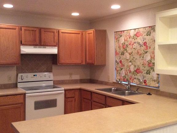 3rd image of 3827 E Goldfinch Gate Ln